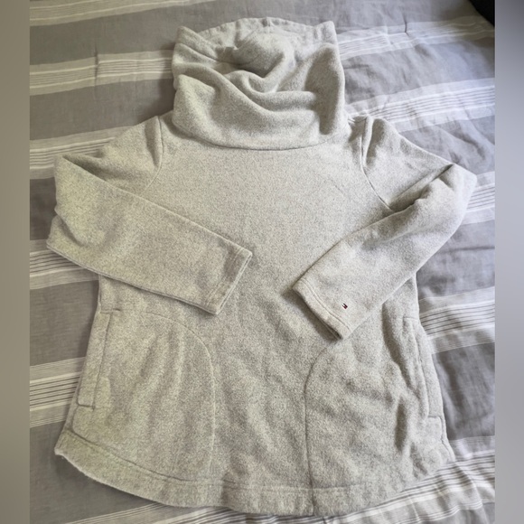 Women's Tommy Hilfiger Light Heather Gray Cowl Neck Sweatshirt XL - Picture 1 of 10